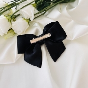 kokarda-do-wlosow-ozdoba-na-spince-krokodylek-na-gumce-tradycyjnej-czarna-klasyczna (5).JPG