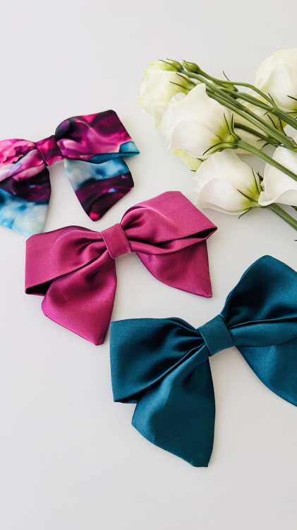 kokarda-do-wlosow-ozdoba-na-spince-krokodylek-na-gumce-tradycyjnej-zestaw-3-kokardek (16).JPG