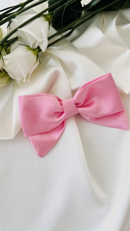 kokarda-do-wlosow-ozdoba-na-spince-krokodylek-na-gumce-tradycyjnej-jasny-roz-baby-pink (2).JPG