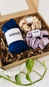 zestaw-przentowy-na-swieta-urodziny-dla-niej-do-wlosow-jedwabny-czepek-gumki-scrunchie (2).JPG