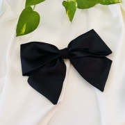 kokarda-duza-do-wlosow-na-duzej-spince-satynowa-jedwabna-wiskozowa-w-kwiaty-czerwona-niebieska-czarna-bezowa-brazowa-rozowa (78).JPG