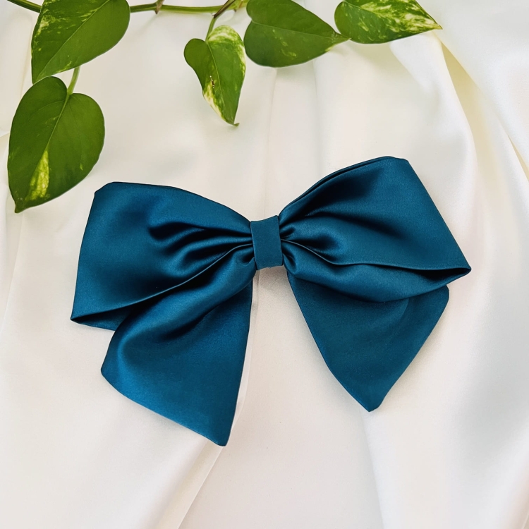 kokarda-duza-do-wlosow-na-duzej-spince-satynowa-jedwabna-wiskozowa-w-kwiaty-czerwona-niebieska-czarna-bezowa-brazowa-rozowa (13).JPG