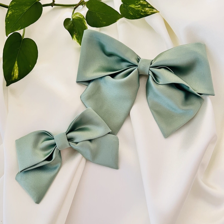 kokarda-duza-do-wlosow-na-duzej-spince-satynowa-jedwabna-wiskozowa-w-kwiaty-czerwona-niebieska-czarna-bezowa-brazowa-rozowa (96).JPG