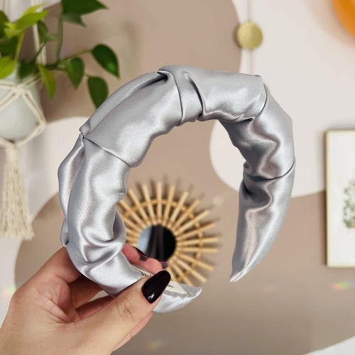 opaska-do-wlosow0szara-marszczona-kolorowa-chabrowa-w-kwiaty (1).JPG