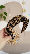 opaska-do-wlosow-na-formie-sztywna-marszczona-handmade (2).JPG