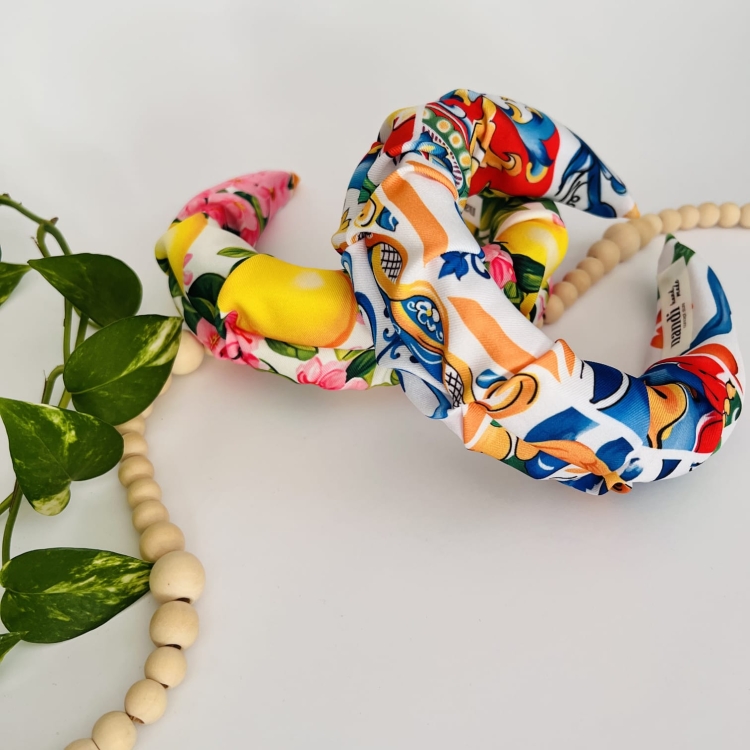 opaska-na-glowe-rozowa-wiskozowa-w-cytrynki-amalfi-wakacyjna (2).JPG