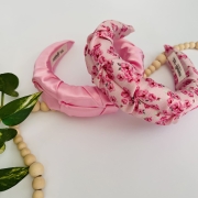 opaska-na-glowe-rozowa-wiskozowa-satynowa-kolorowa-w-kwiatki (5).JPG