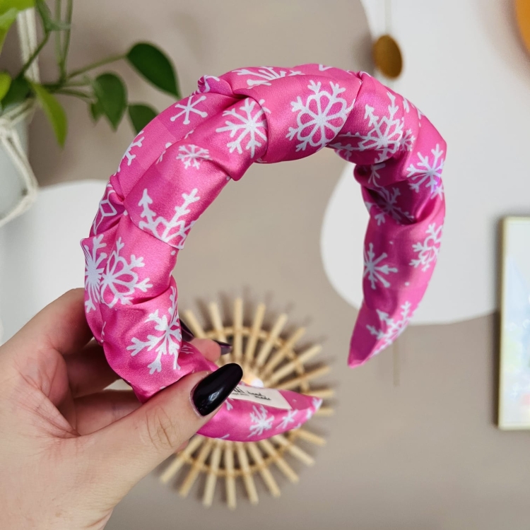 opaska-zimowa-swiateczna-na-prezent-do-wlosow-rozowa-dla-kobiety-dziewczynki-nastolatki-wigilijna (2).JPG