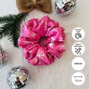 gumka-scrunchie-swiateczna-zimowa-rozowa-w-sniezynki (1).jpg
