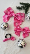 kokarda-do-wlosow-na-spince-gumce-mala-duza-zimowa-swiateczny-wzor-motyw-sniezynek-rozowy-kolor-na-prezent (12).JPG