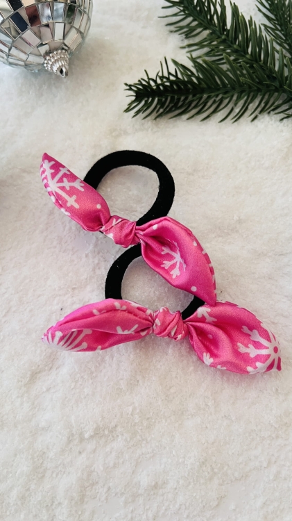kokarda-do-wlosow-na-spince-gumce-mala-duza-zimowa-swiateczny-wzor-motyw-sniezynek-rozowy-kolor-na-prezent (9).JPG