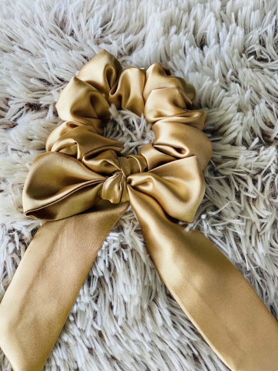 gumka-do-wlosow-z-satyny-ze-wstazka-zloto (6).jpg