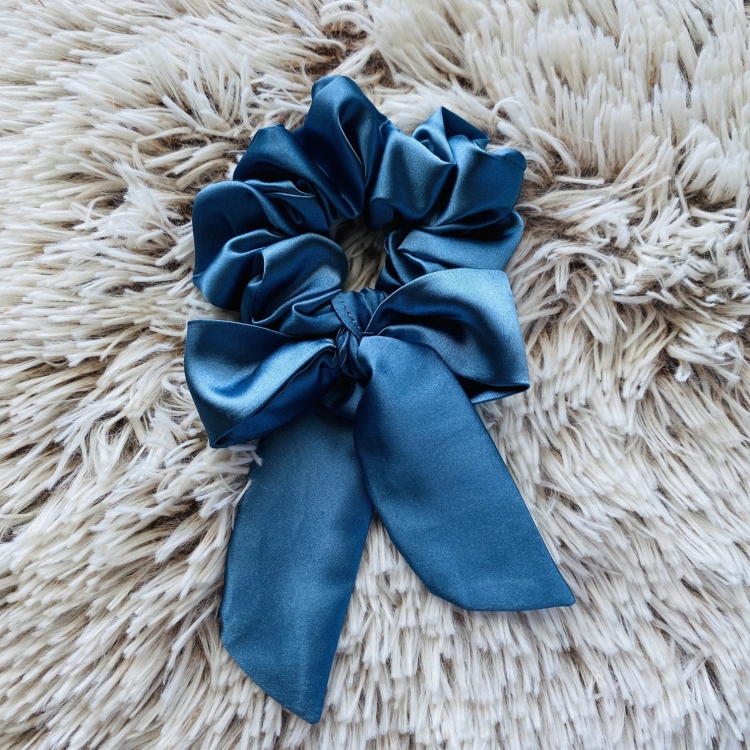 gumka-do-wlosow-z-satyny-ze-wstazka-jeans (6).jpg