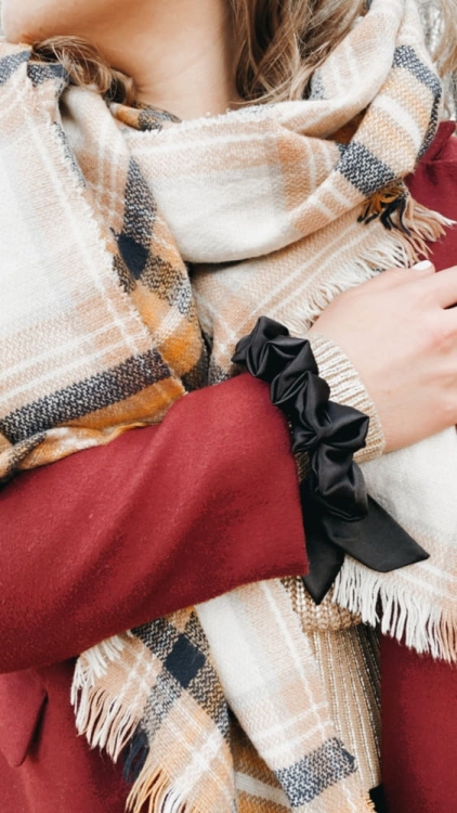 satynowa-frotka-do-wlosow-bunny-czarna (5).jpg