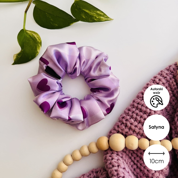 gumka-scrunchie-serduszka-fioletowa-poszewka-satynowa-kokarda-do-wlosow-opaska-czepek (7).jpg