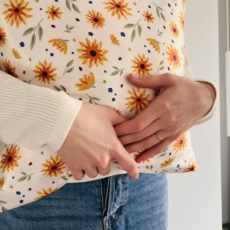 poszewka-do-wlosow-satynowa-jedwabista-w-kwiatki-kwiaty-sloneczniki-autorski-wzor (6).JPG