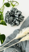 gumka-satynowa-jedwabista-zielona-scrunchie-skranczi-duza-xxl-mini-mala (7).JPG