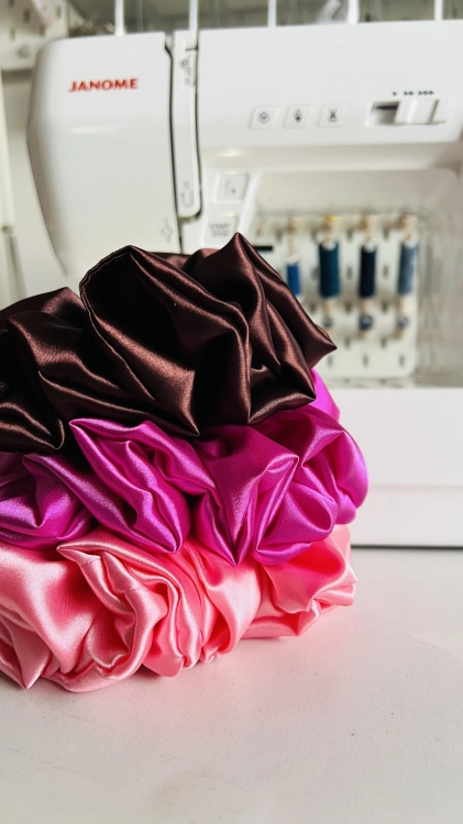 gumka-scrunchie-gigant-maxi-xxl-czekoladowa-brazowa-fuksja-rozowa-brzoskwiniowa-losowiowa-promocja-outlet (4).JPG