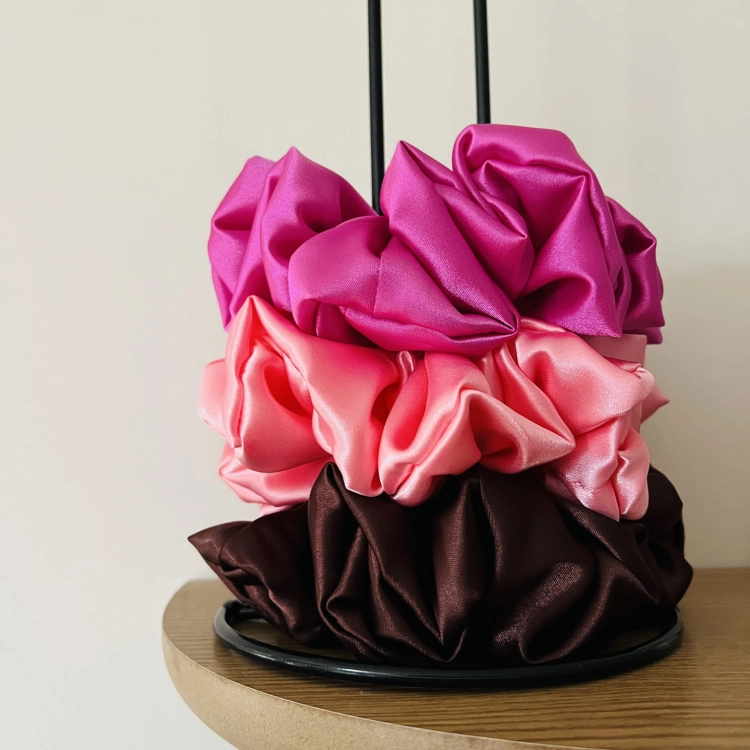 gumka-scrunchie-gigant-maxi-xxl-czekoladowa-brazowa-fuksja-rozowa-brzoskwiniowa-losowiowa-promocja-outlet (2).JPG