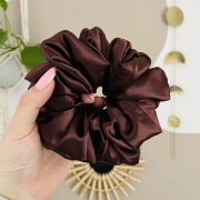 gumka-scrunchie-gigant-maxi-xxl-czekoladowa-brazowa-fuksja-rozowa-brzoskwiniowa-losowiowa-promocja-outlet (5).JPG