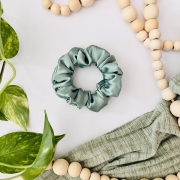 gumka-do-wlosow-scrunchie-satynowe-jedwabne-nandi-concept-store (26).JPG