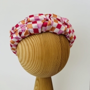 kolekcja-akcesoriow-do-wlosow-na-lato-gumka-scrunchie-opaska-czepek-kokarda-na-spince-kratka-roz-pomaranczowy-fizz-autorski-wzor (10).JPG