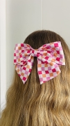 kolekcja-akcesoriow-do-wlosow-na-lato-gumka-scrunchie-opaska-czepek-kokarda-na-spince-kratka-roz-pomaranczowy-fizz-autorski-wzor (5).JPG