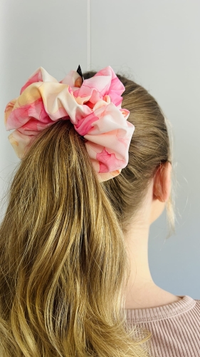 gumki-do-wlosow-scrunchie-swiadoma-pielegnacja-curly-girl-metoda-omo-pleiegnacja-wlosow-latem (1).JPG