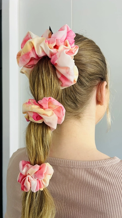 gumki-do-wlosow-scrunchie-swiadoma-pielegnacja-curly-girl-metoda-omo-pleiegnacja-wlosow-latem (2).JPG