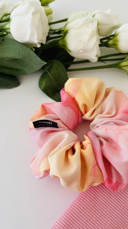 gumki-do-wlosow-scrunchie-swiadoma-pielegnacja-curly-girl-metoda-omo-pleiegnacja-wlosow-latem (9).JPG
