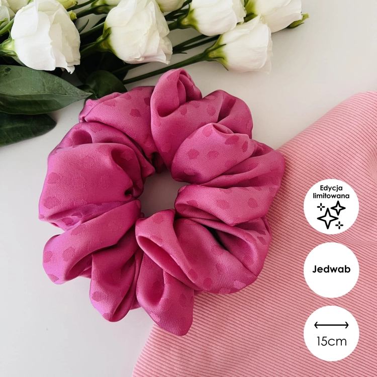 jedwabna-scrunchie-do-wlosow-w-kropki-gumka-zakardowa-naturaly-jedwab-morwowy-rozowa (1).jpg
