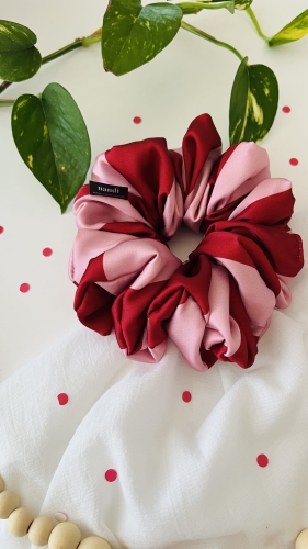urodzinowa-kolekcja-gumki-scrunchie-w-paski-rozowe-maselkowe-czerwone-xxl-mini-midi (6).JPG