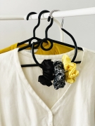 organizer-na-gumki-scrunchie-wiszacy-do-szafy-przybornik-organizator-na-akcesoria (12).jpg