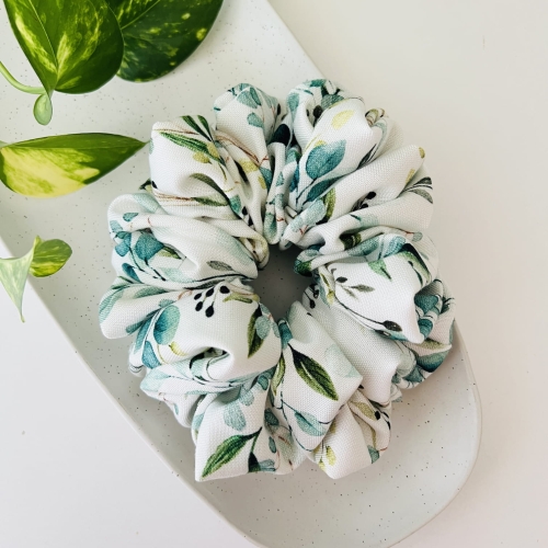 gumka-bambusowa-do-wlosow-scrunchie-delikatna-naturalna (8).jpg
