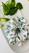 gumka-bambusowa-do-wlosow-scrunchie-delikatna-naturalna (7).jpg