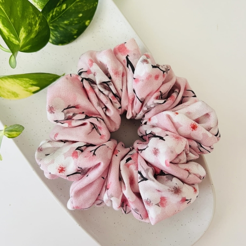 gumka-bambusowa-do-wlosow-scrunchie-delikatna-naturalna (3).jpg