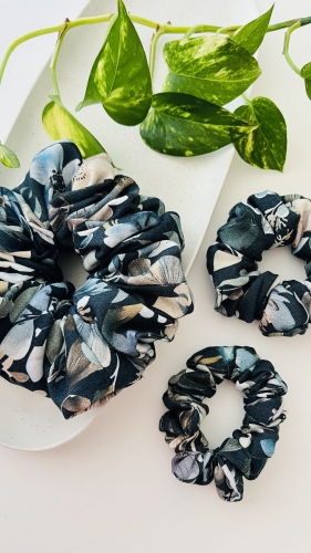 gumka-bambusowa-do-wlosow-scrunchie-delikatna-naturalna (23).jpg