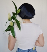 czepek-satynowy-jedwabny-naturalny-jedwab-100%-momme-22-rownowaga-peh-omo-plopping-curly-girl (11).jpg