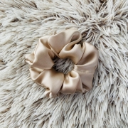 jedwabna-gumka-do-wlosow-naturalny-jedwab-morwowy-momme-22-nude (3).jpg