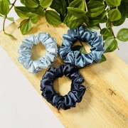 satynowa-gumka-do-wlosow-mini-jeansowa (4).jpg