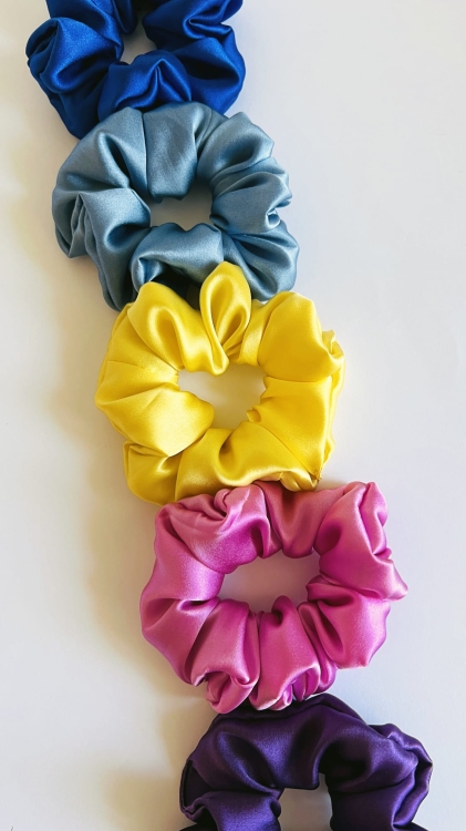 jedwabna-gumka-do-wlosow-naturalny-jedwab-morwowy-momme-22-jeans (3).JPG