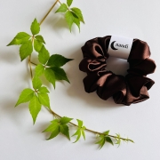 zestaw-prezentowy-prezent-na-urodziny-swieta-imieniny-box-gift-scrunchie-do-wlosow-gumka-satynowa-recznik-bambusowy-do-wlosow  (4).jpg