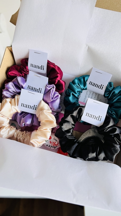 jaka-jest-najlepsza-gumka-do-wlosow-scrunchie-nandi-prezent-swiadoma-pielegnacja-wlosow (41).JPG