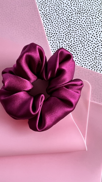 jedwabna-gumka-do-wlosow-naturalny-jedwab-morwowy-momme-22-fuksjaa (5).JPG