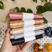 satynowa-poszewka-na-poduszke-do-spania-50x60-nandi-stylowa-posciel-dom-wnetrza (8).JPG