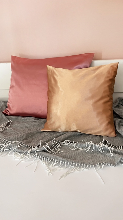 poszewka-satynowa-pudrowy-roz-rozowa-barbie-pink-na-poduszke-do-spania-zamiast-czepka-idealna-do-wlosow-nandi (4).JPG