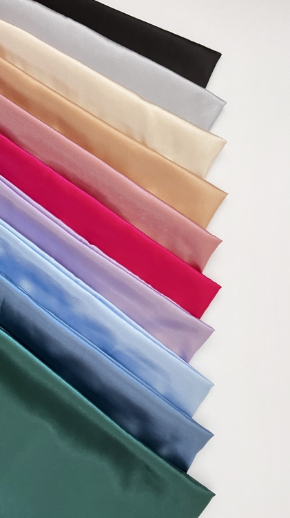 jaka-poszewka-na-poduszke-najlepsza-satynowa-syntetyczna-jedwabna-nandi (9).JPG