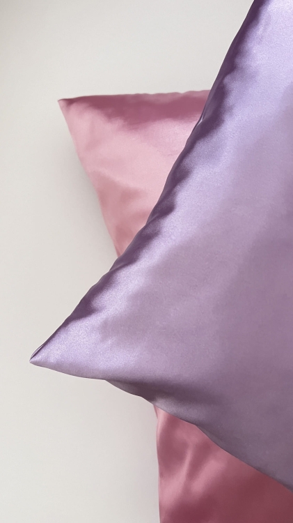lila-fioletowa-satynowa-poszewka-poduszka-do-spania-najlepsza-posciel-miekka-i-chlodna-nandi (5).JPG