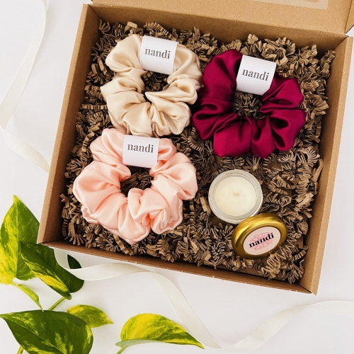 zestaw-prezentowy-akcesoria-ozdoby-do-wlosow-prezent-dla-siostry-przyjaciolki-mamy-kolezanki-co-na-swieta (2).JPG