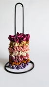 organizer-na-gumki-scrunchie-wieszak-stojacy-organizator-akcesoriow-do-wlosow (6).JPG